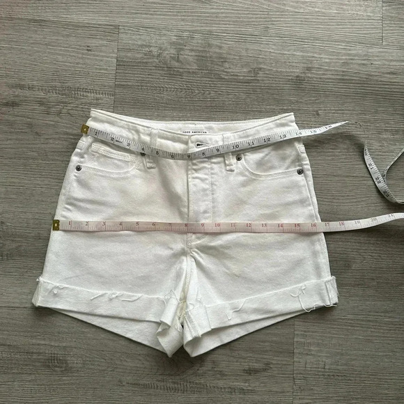 Good american shorts Sz 24 ☀️ 🌞 ⛅️ - Picture 4 of 5